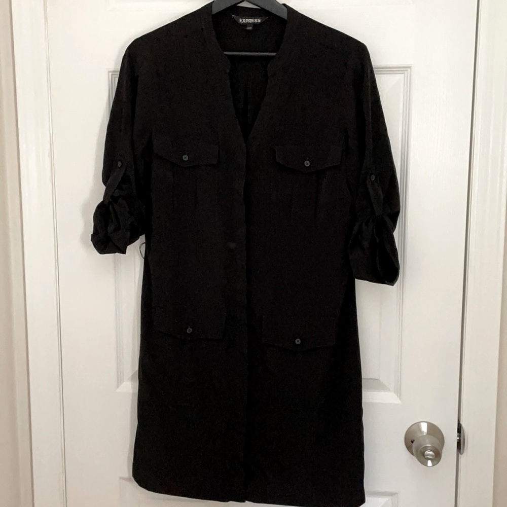 Black belted Express shirt dress